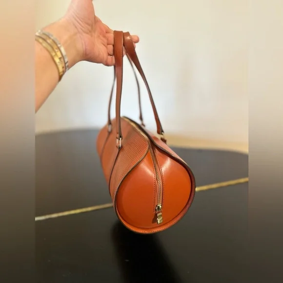 Louis Vuitton Authentic Luxury Vintage Retro RARE Minimalist Epi Soufflot Bag - Picture 6 of 17